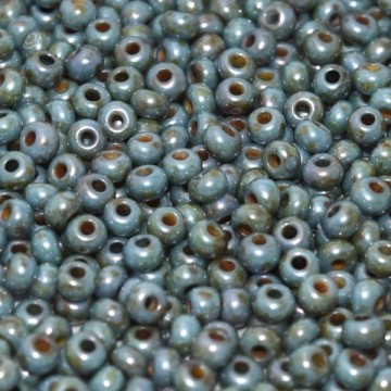 Czech Seed Beads 6/0 Chalk White Blue Luster