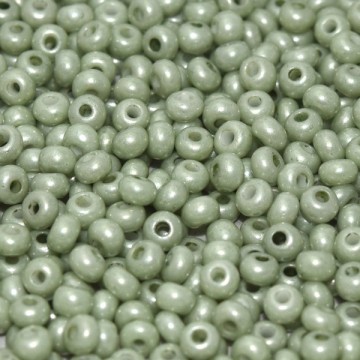 Czech Seed Beads 6/0 Chalk White Mint Luster