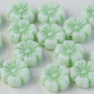 Flower Beads 9mm Chalk White 54322