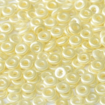 O Bead Alabaster Pastel Cream