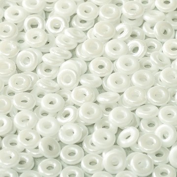 O Bead Chalk White Shimmer