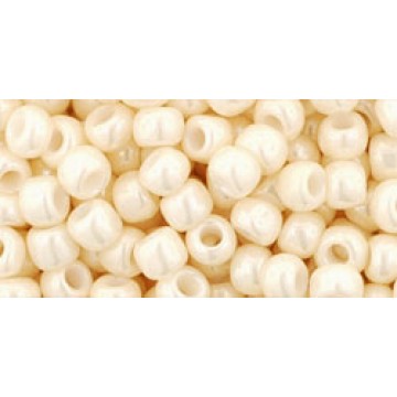 Toho Round Glass/Seed Bead 6/0 #123